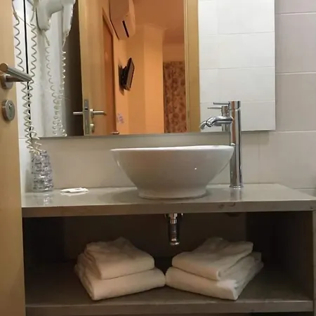 Estrela De Arganil - Luis Simoes & Conceicao, Lda Konukevi Lisboa