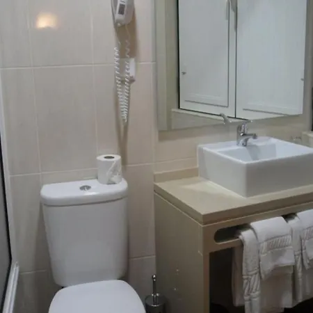 Estrela De Arganil - Luis Simoes & Conceicao, Lda Konukevi 4*