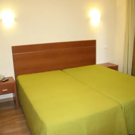 Pensionat Estrela De Arganil - Luis Simoes & Conceicao, Lda Lisboa