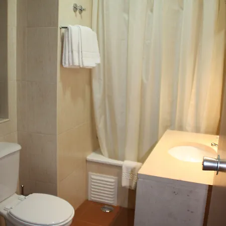 Pensionat Estrela De Arganil - Luis Simoes & Conceicao, Lda 4*