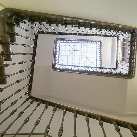 Estrela De Arganil - Luis Simões&conceição, Lda Casa de hóspedes Lisboa